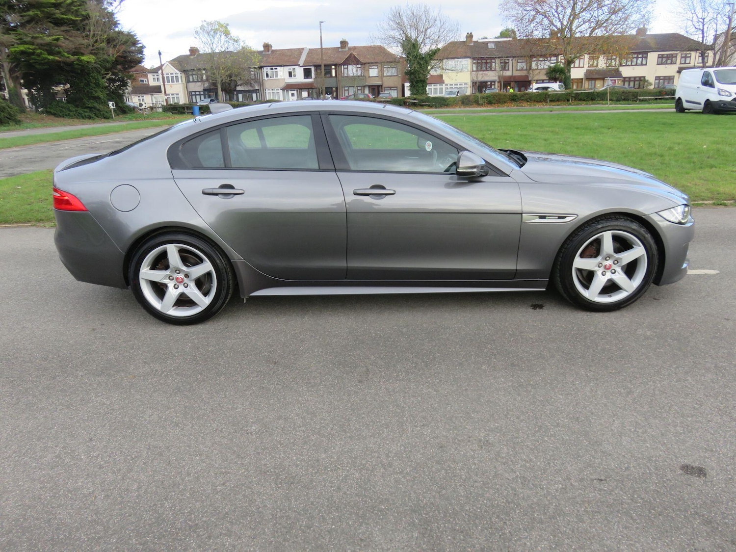 Used Jaguar XE 2016 for sale - 76645564: Photo 11