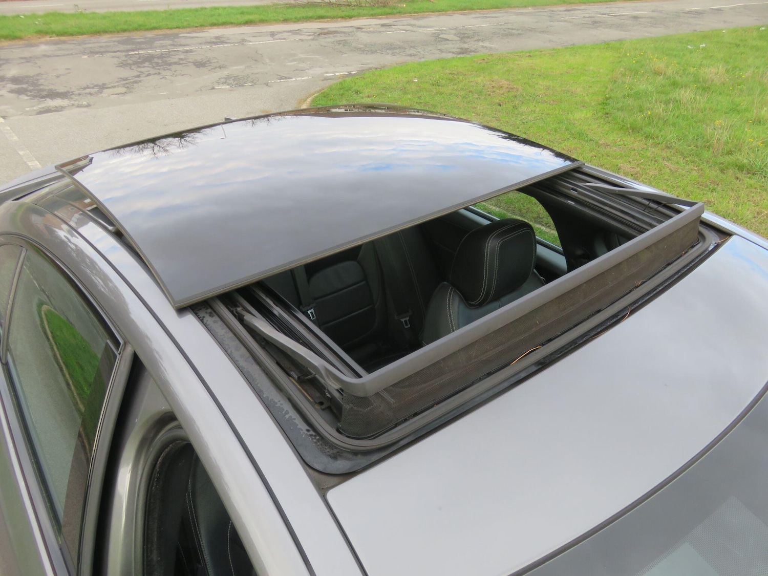 Used Jaguar XE 2016 for sale - 76645564: Photo 26