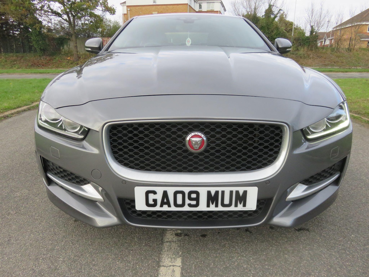 Used Jaguar XE 2016 for sale - 76645564: Photo 6