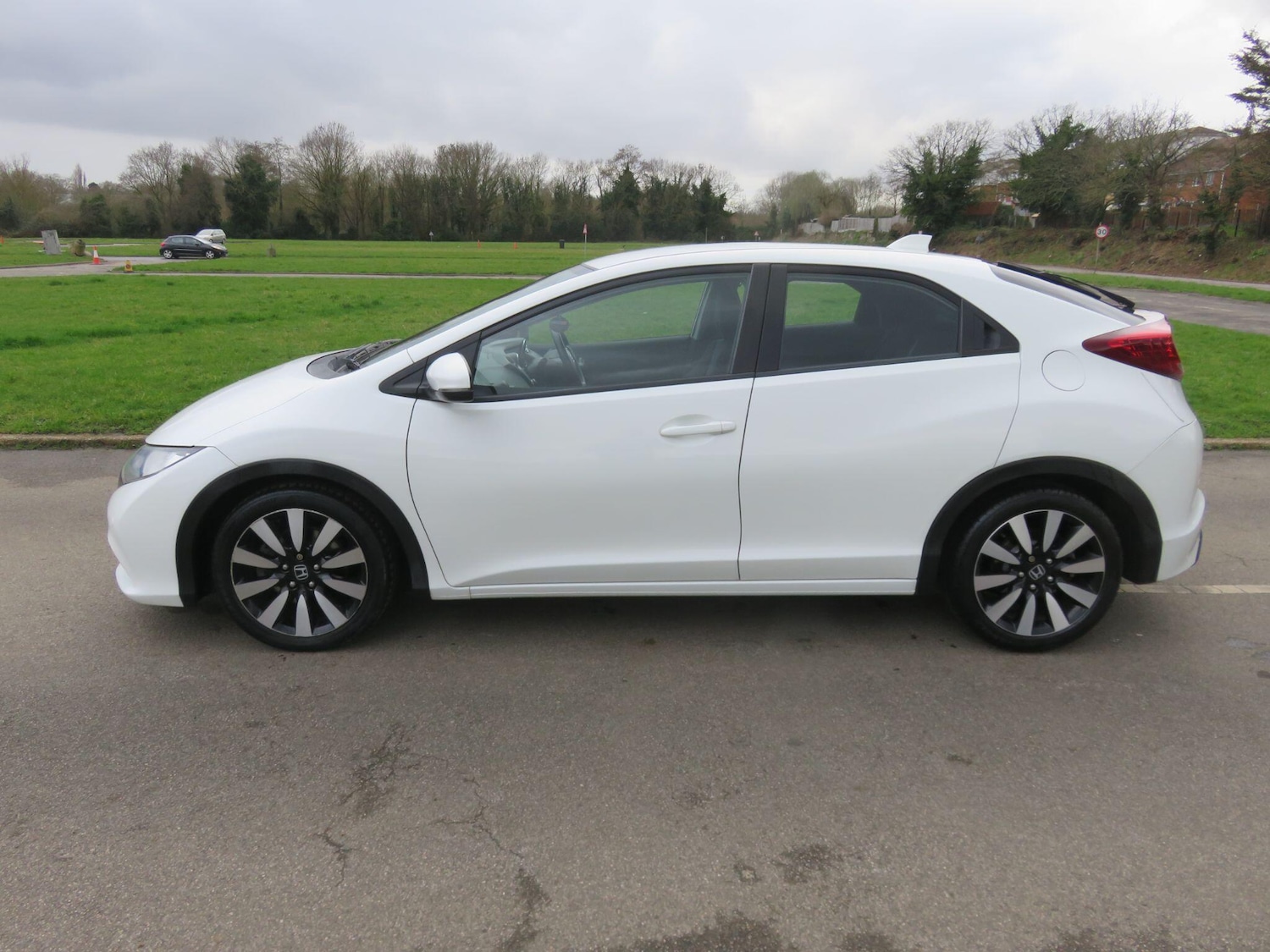 Used Honda Civic 2014 for sale - 77538039: Photo 15