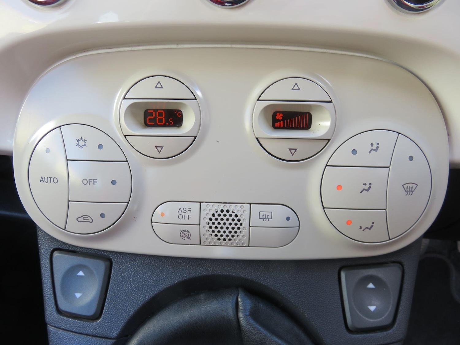 Used Fiat 500 2010 for sale - 78087107: Photo 28