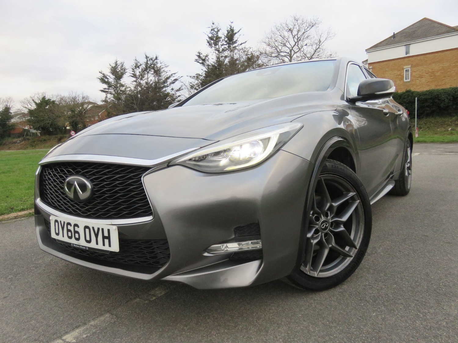 Used Infiniti Q30 for sale - 77511262: Photo 2