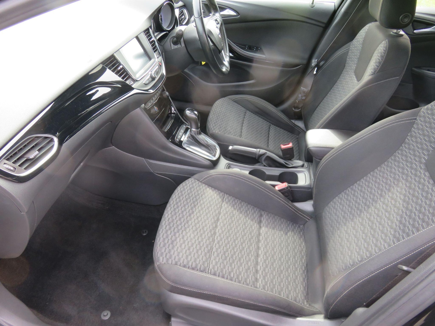 Used Vauxhall Astra 2017 for sale - 78205039: Photo 37