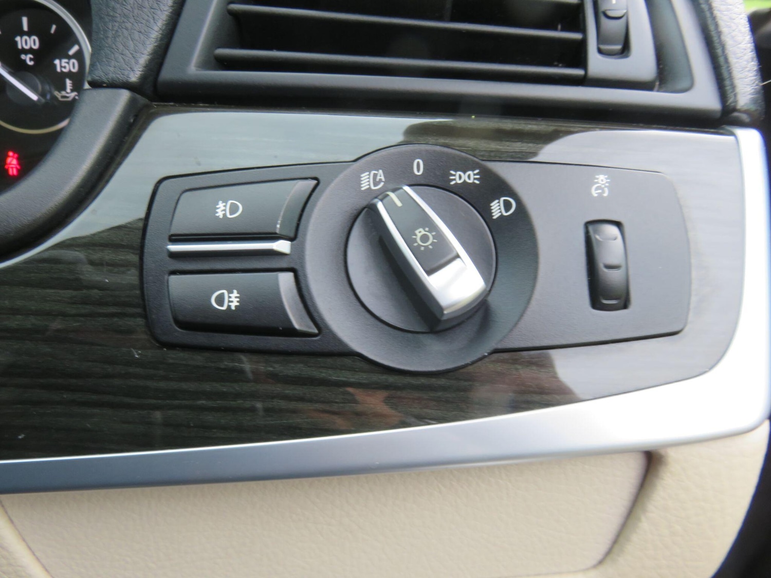 Used BMW 5 Series 2014 for sale - 76743200: Photo 43