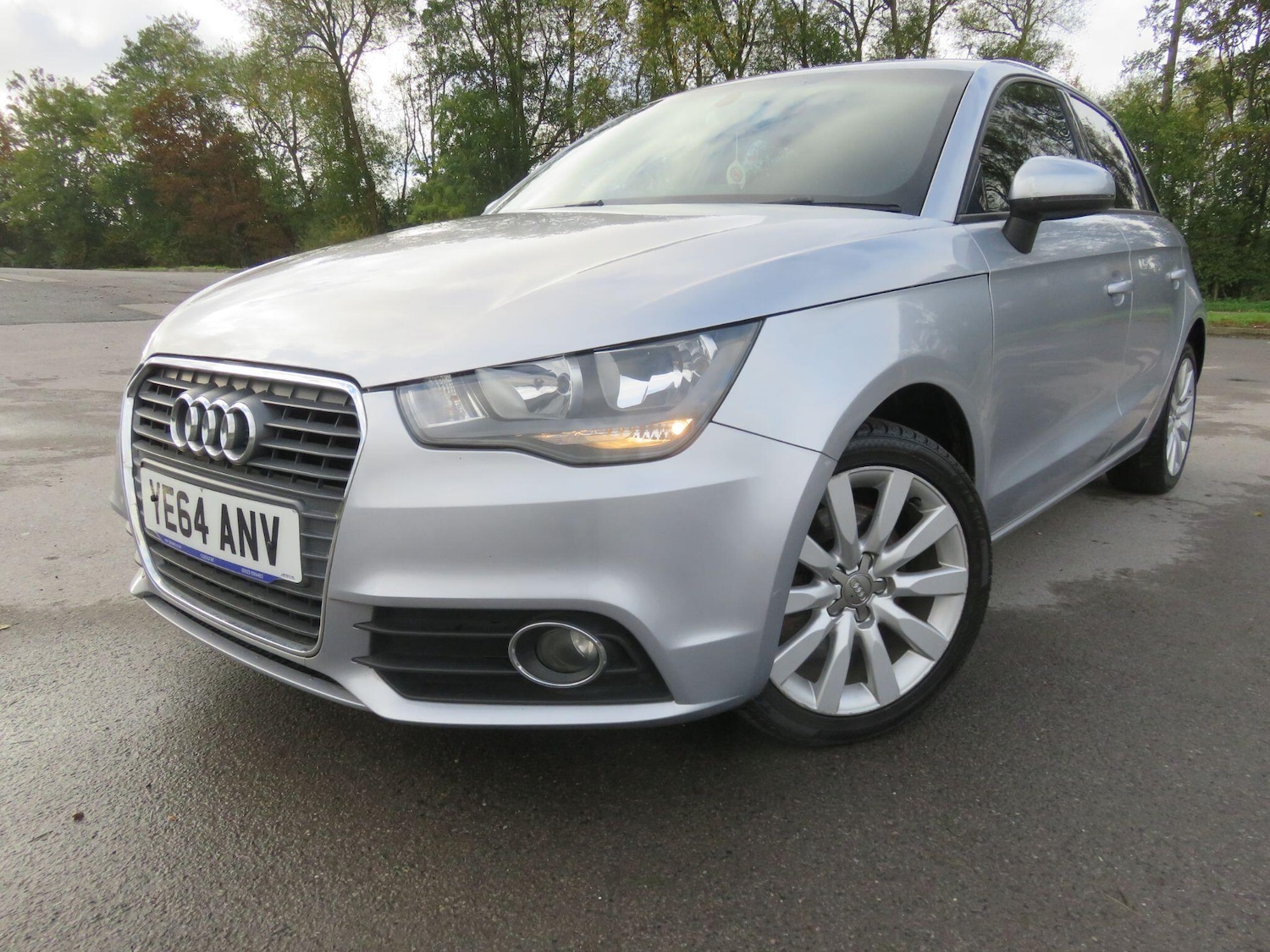 Used Audi A1 2014 for sale - 76337321: Photo 2