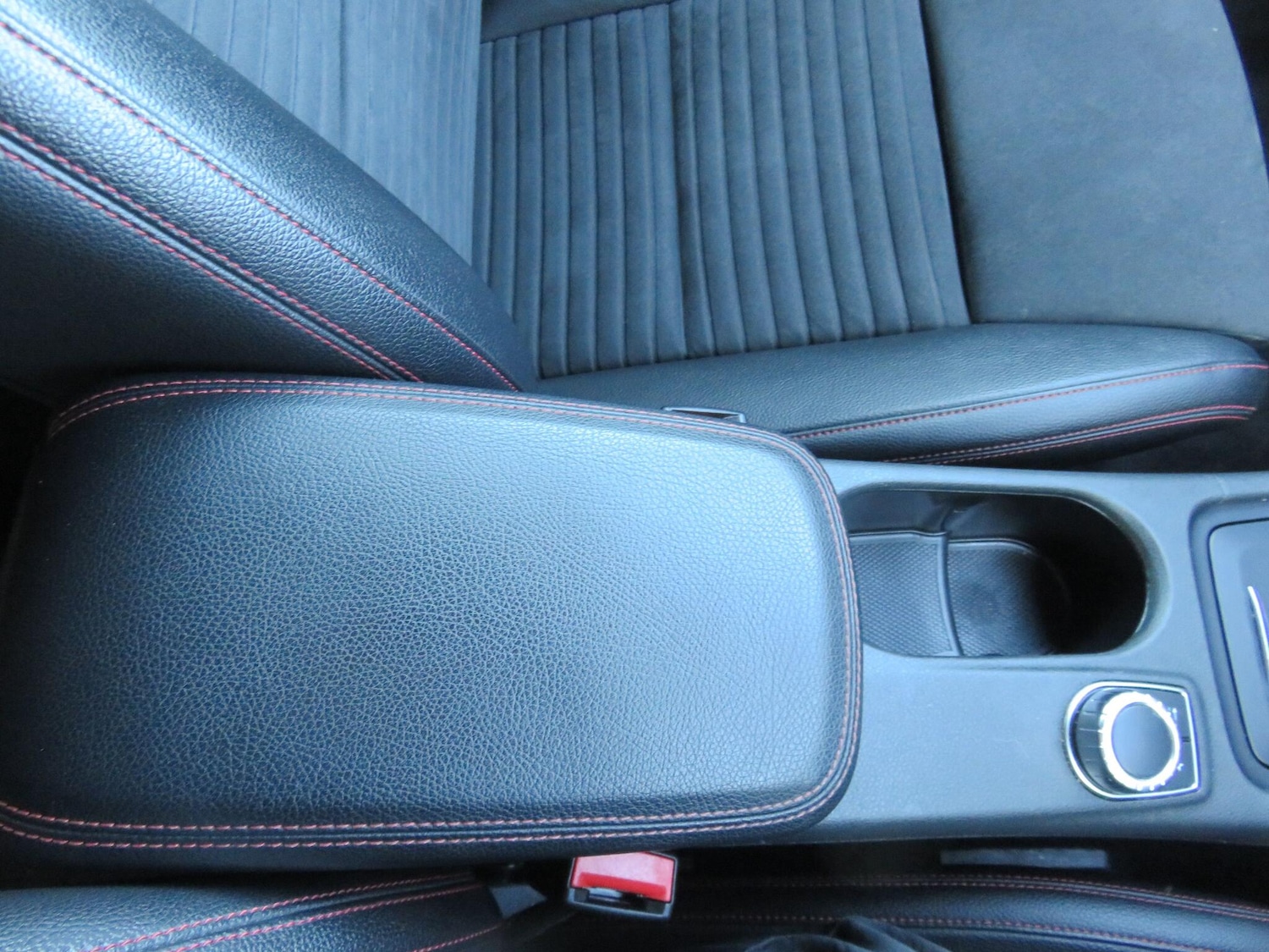 Used Mercedes-Benz GLA 2016 for sale - 76865129: Photo 31