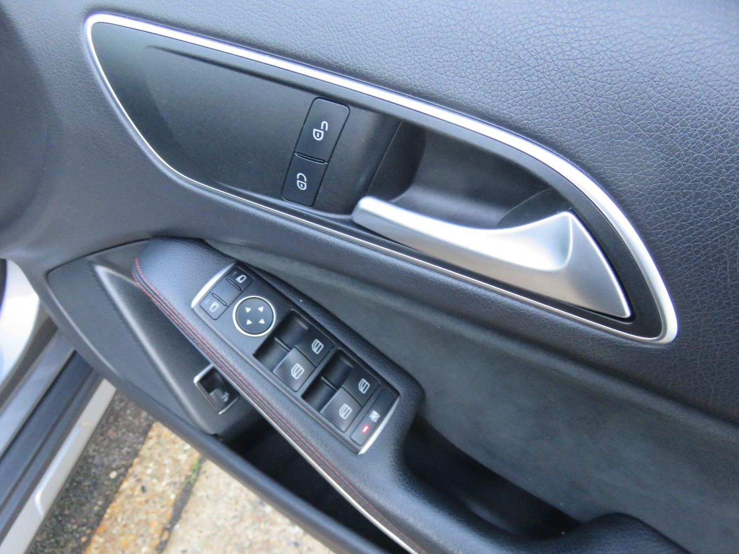 Used Mercedes-Benz GLA 2016 for sale - 76865129: Photo 41