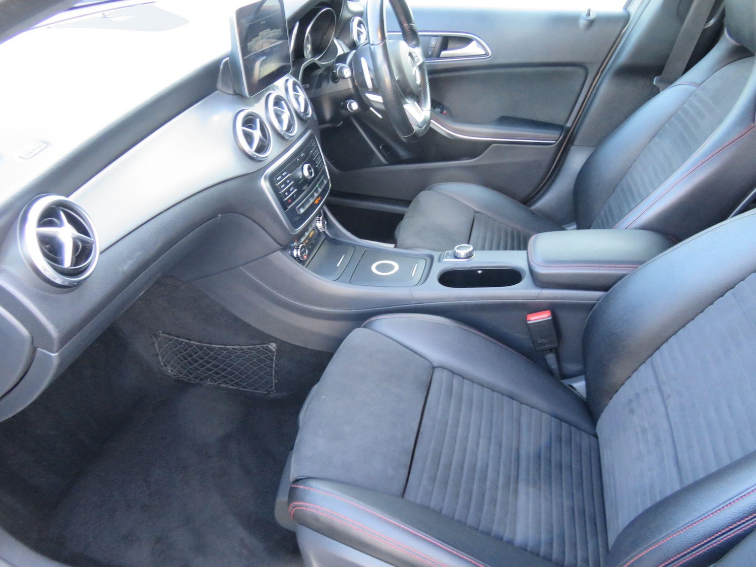 Used Mercedes-Benz GLA 2016 for sale - 76865129: Photo 42