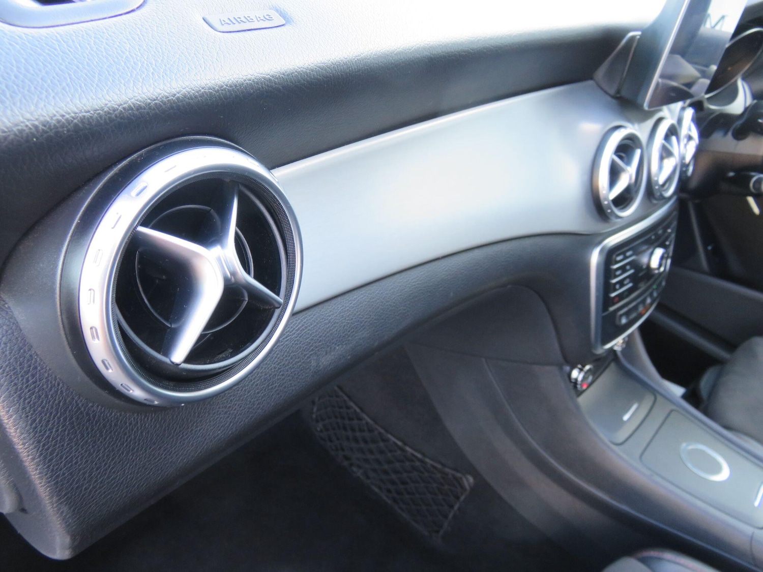 Used Mercedes-Benz GLA 2016 for sale - 76865129: Photo 43