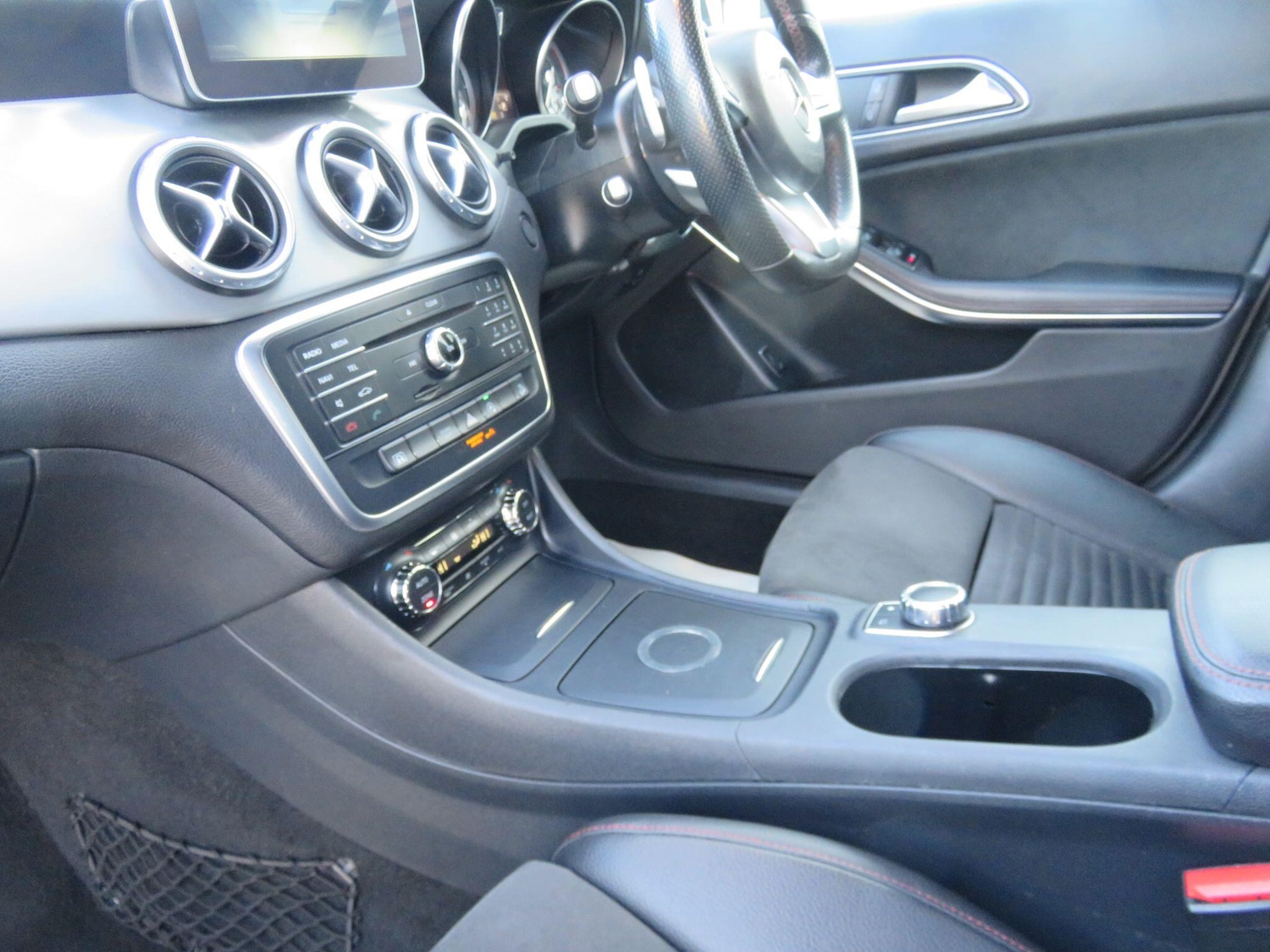 Used Mercedes-Benz GLA 2016 for sale - 76865129: Photo 44