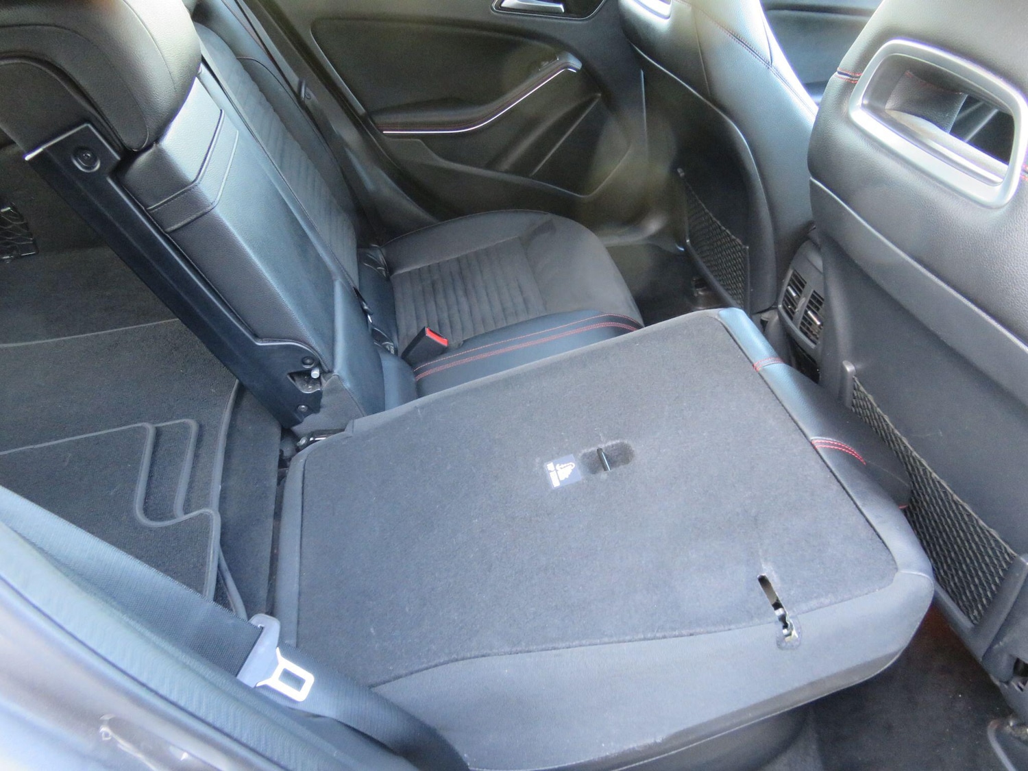 Used Mercedes-Benz GLA 2016 for sale - 76865129: Photo 46