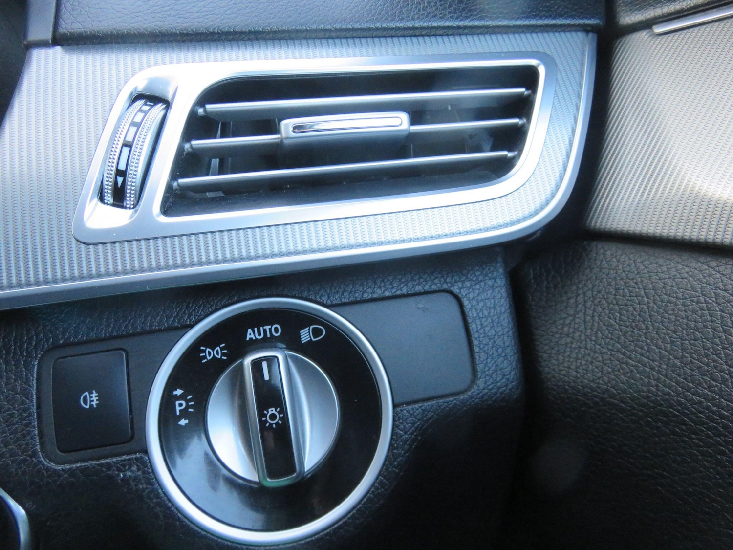 Used Mercedes-Benz E Class 2016 for sale - 78006343: Photo 40