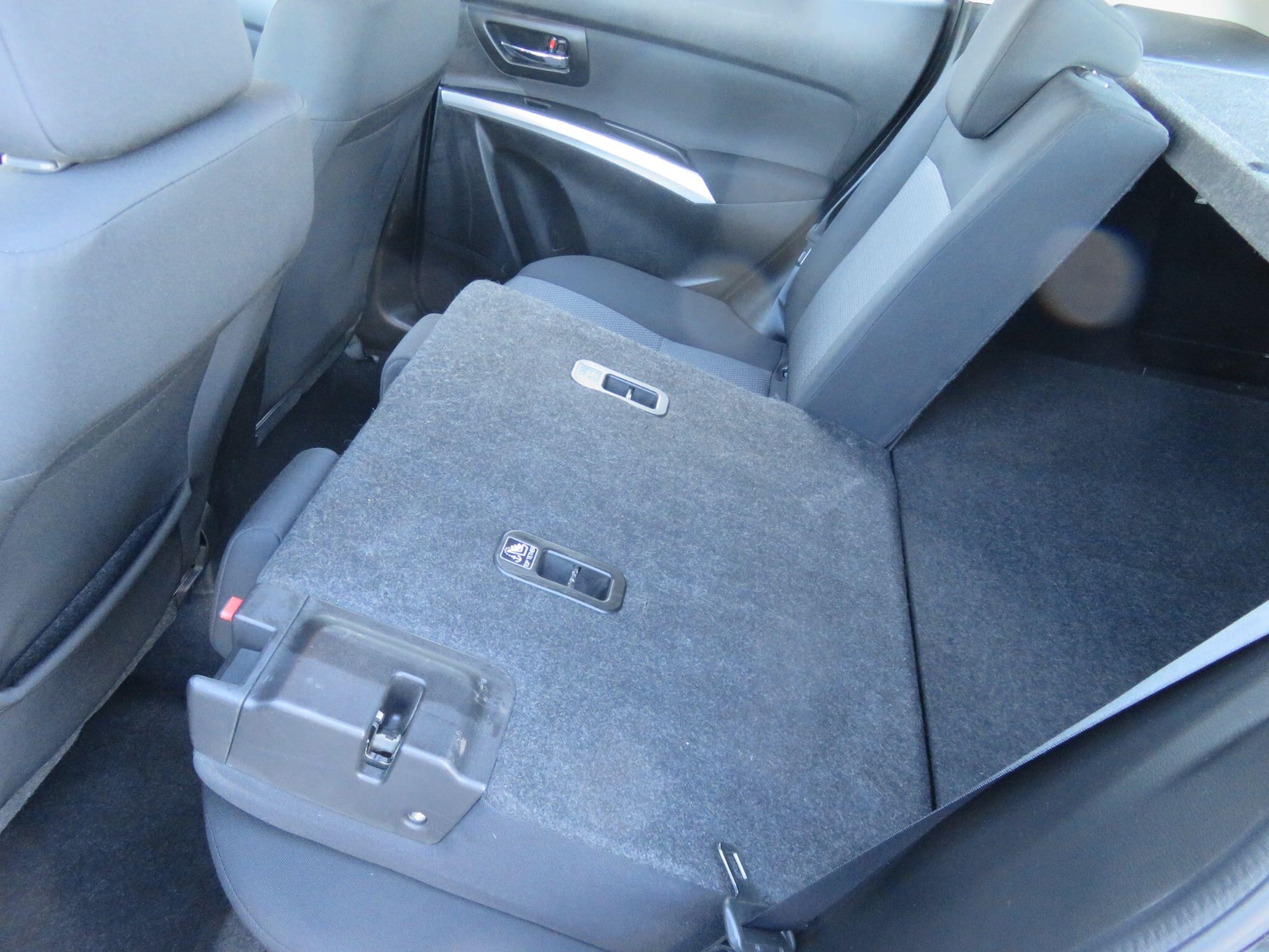 Used Suzuki SX4 S-Cross 2015 for sale - 76781167: Photo 41