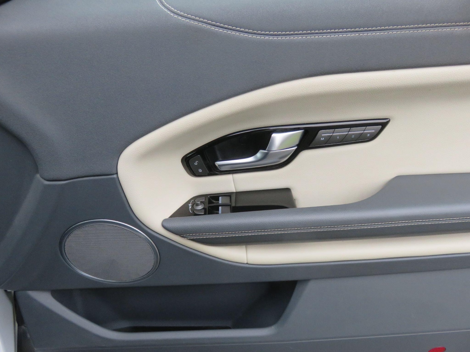 Used Land Rover Range Rover Evoque 2016 for sale - 76561708: Photo 36