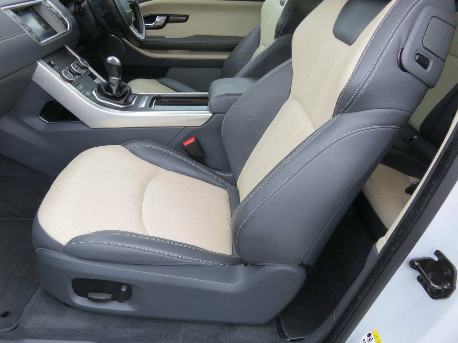 Used Land Rover Range Rover Evoque 2016 for sale - 76561708: Photo 41