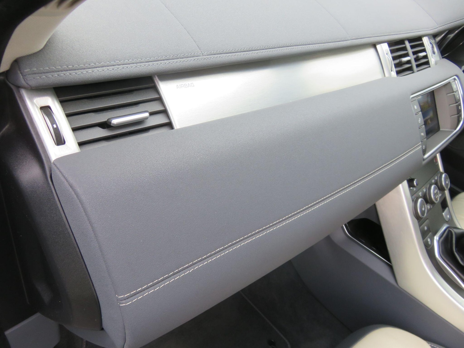 Used Land Rover Range Rover Evoque 2016 for sale - 76561708: Photo 42