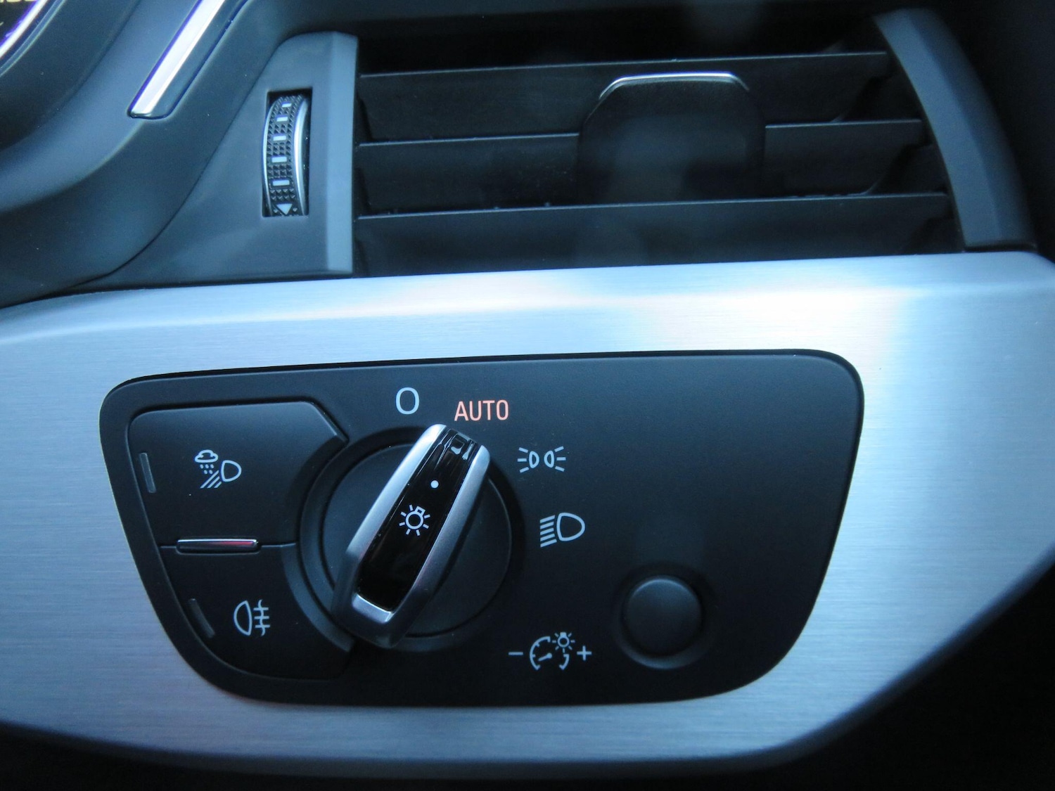 Used Audi A4 Avant 2016 for sale - 77101633: Photo 46