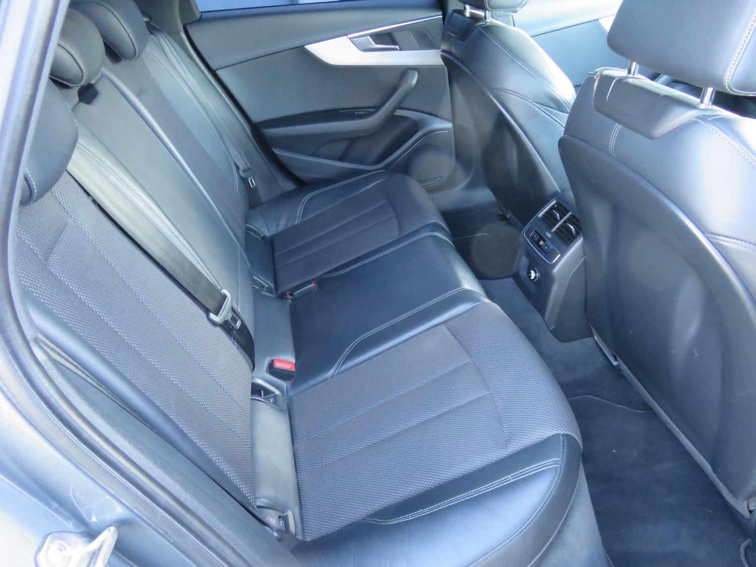 Used Audi A4 Avant 2016 for sale - 77101633: Photo 53