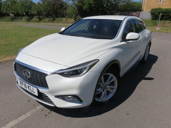 Used Infiniti Q30 2016 for sale - 78447710: Photo