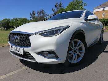 Used Infiniti Q30 2016 for sale - 78447710: Photo