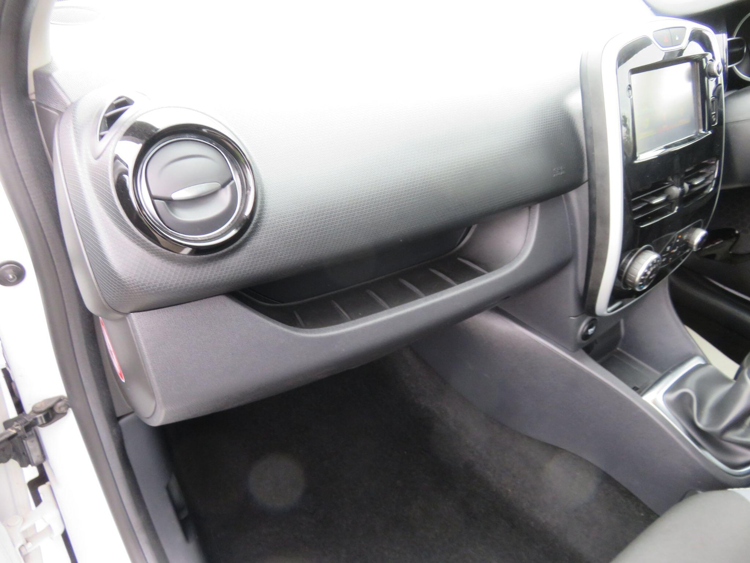 Used Renault Clio for sale - 77696535: Photo 38