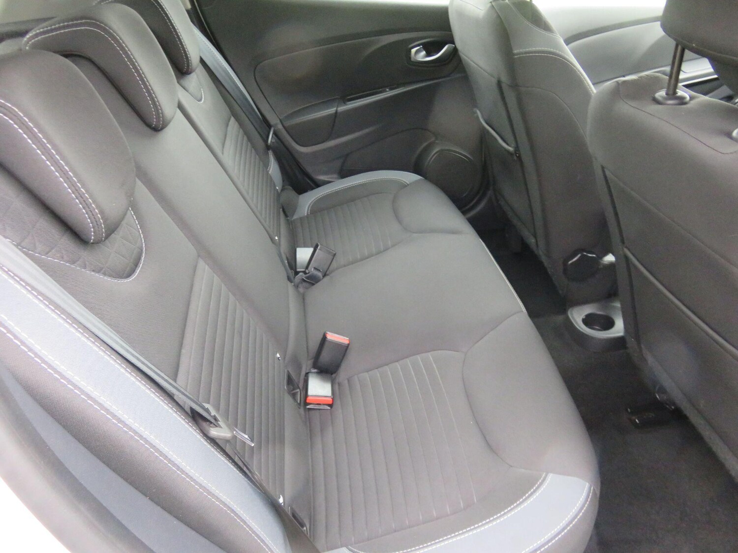 Used Renault Clio for sale - 77696535: Photo 40