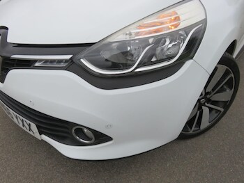 Used Renault Clio 2017 for sale - 77696535: Photo