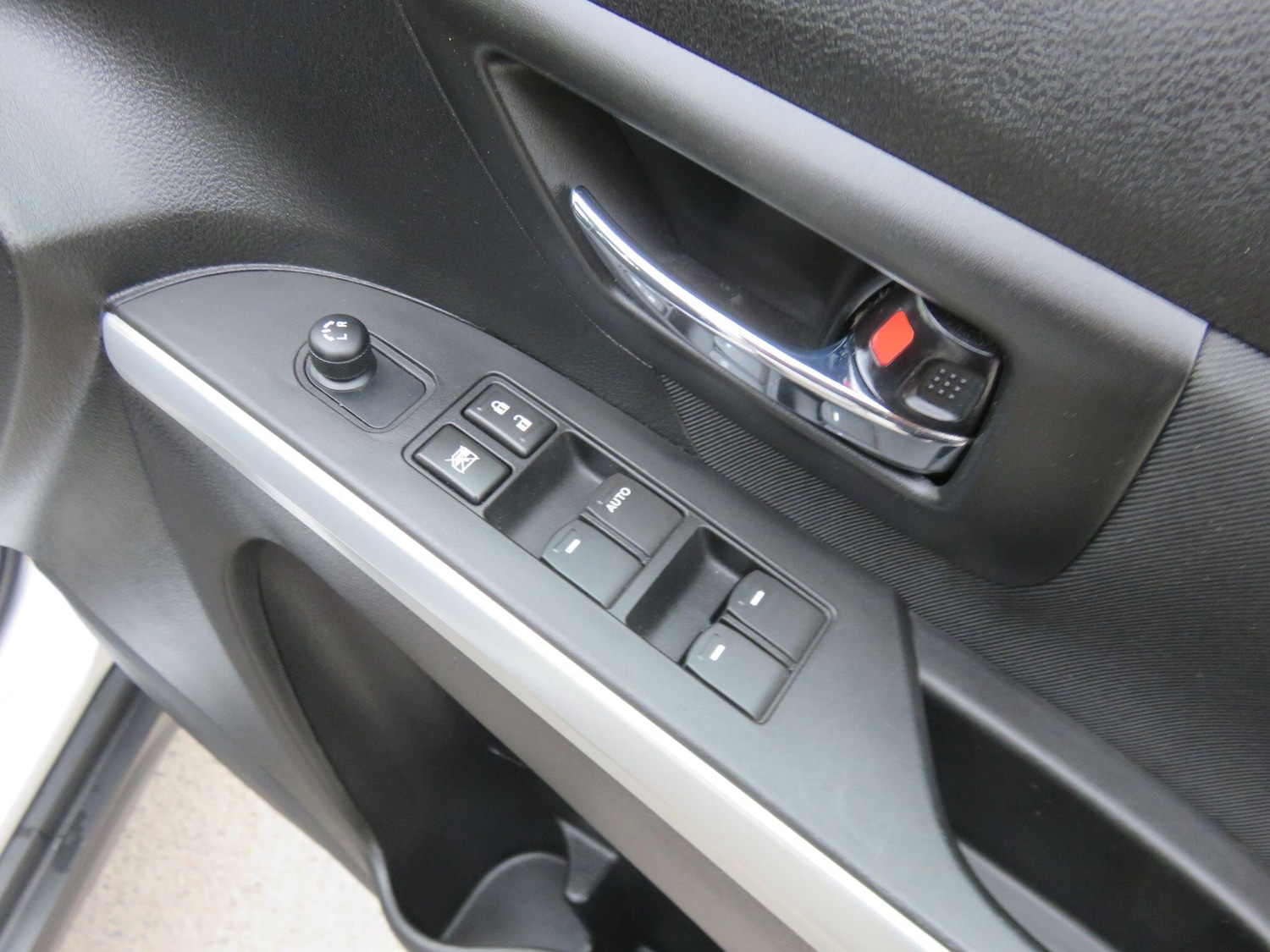 Used Suzuki SX4 S-Cross for sale - 76409493: Photo 29