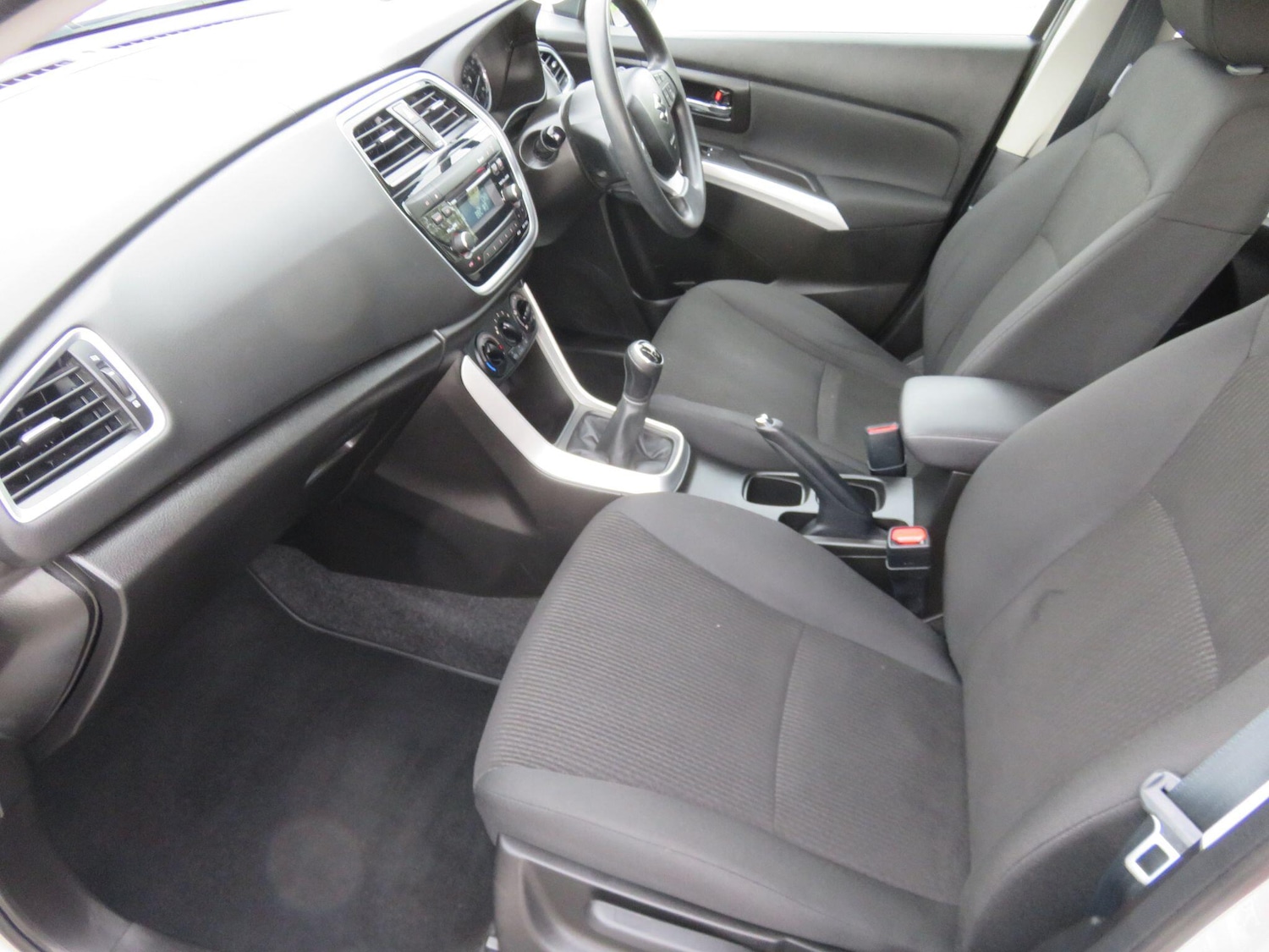 Used Suzuki SX4 S-Cross for sale - 76409493: Photo 32