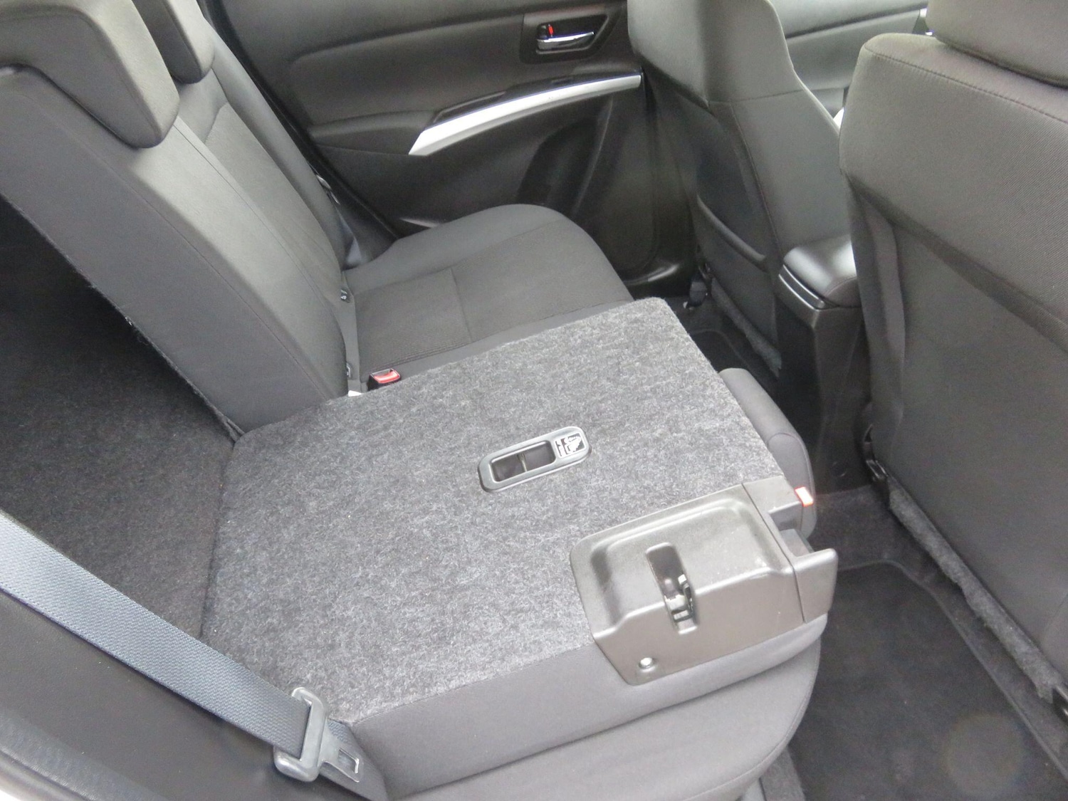 Used Suzuki SX4 S-Cross for sale - 76409493: Photo 35