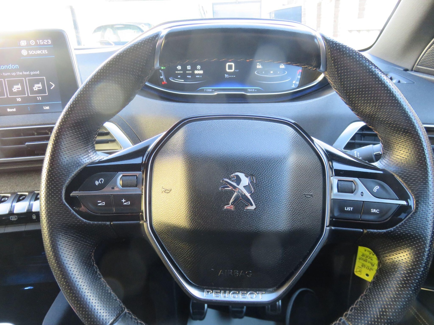 Used Peugeot 3008 2018 for sale - 76994463: Photo 23