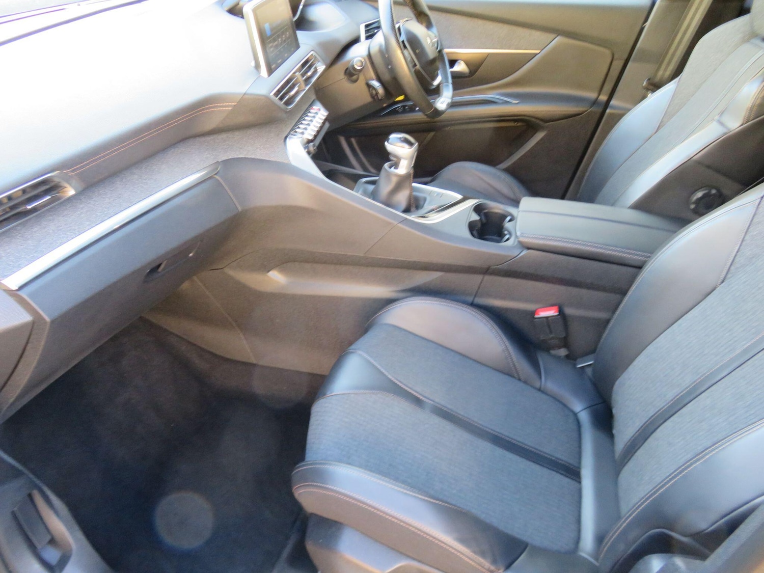 Used Peugeot 3008 2018 for sale - 76994463: Photo 35