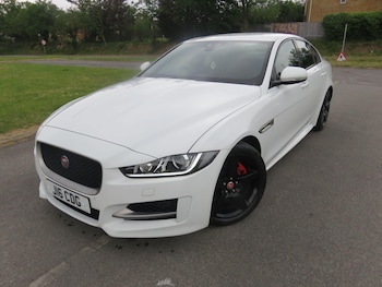 Used Jaguar XE 2017 for sale - 78529084: Photo