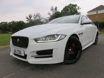Used Jaguar XE 2017 for sale - 78529084: Photo