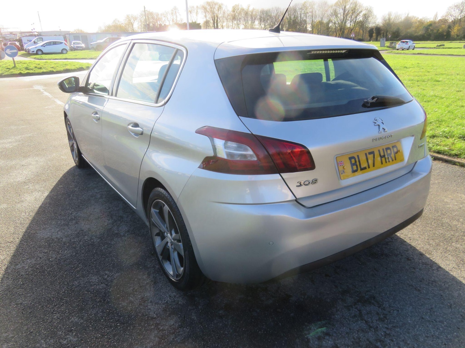 Used Peugeot 308 2017 for sale - 76839651: Photo 14