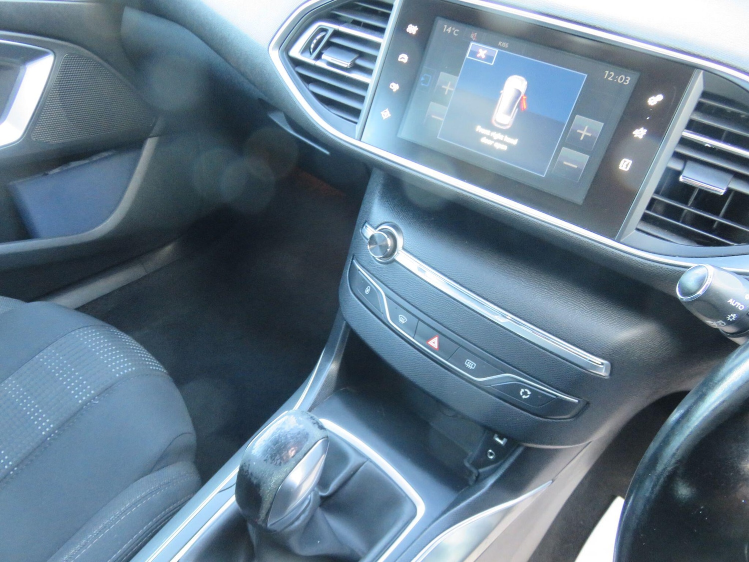 Used Peugeot 308 2017 for sale - 76839651: Photo 25