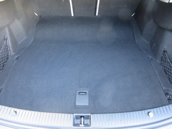 Used Mercedes-Benz C Class 2014 for sale - 76247237: Photo 43