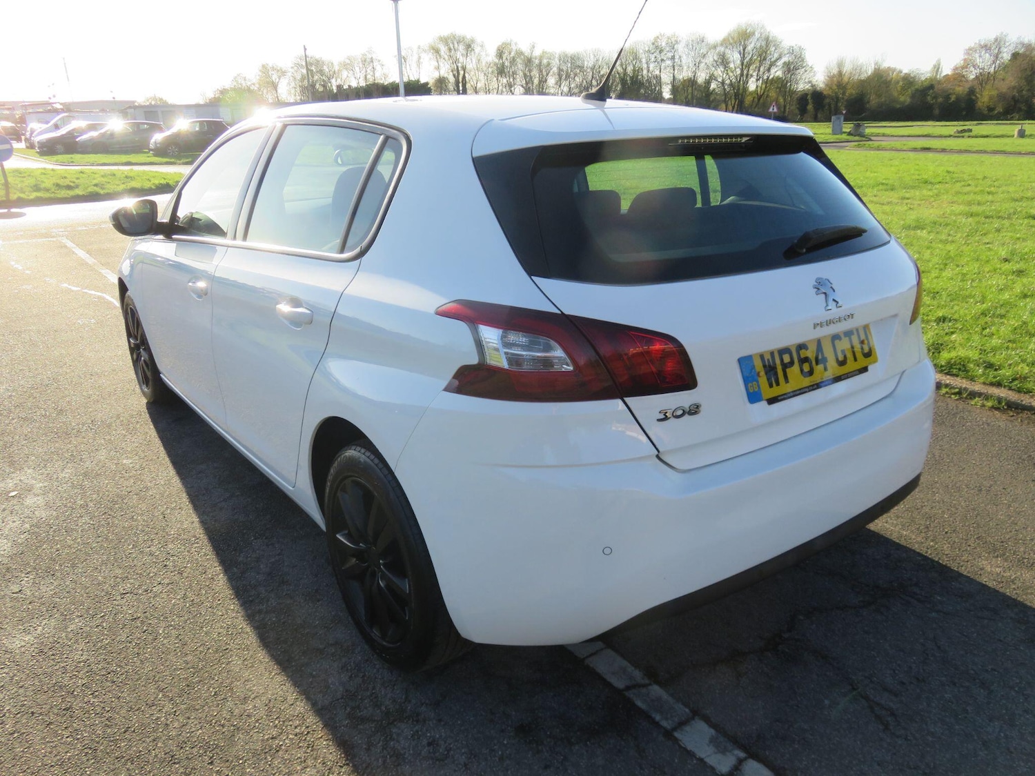 Used Peugeot 308 2014 for sale - 76702316: Photo 14