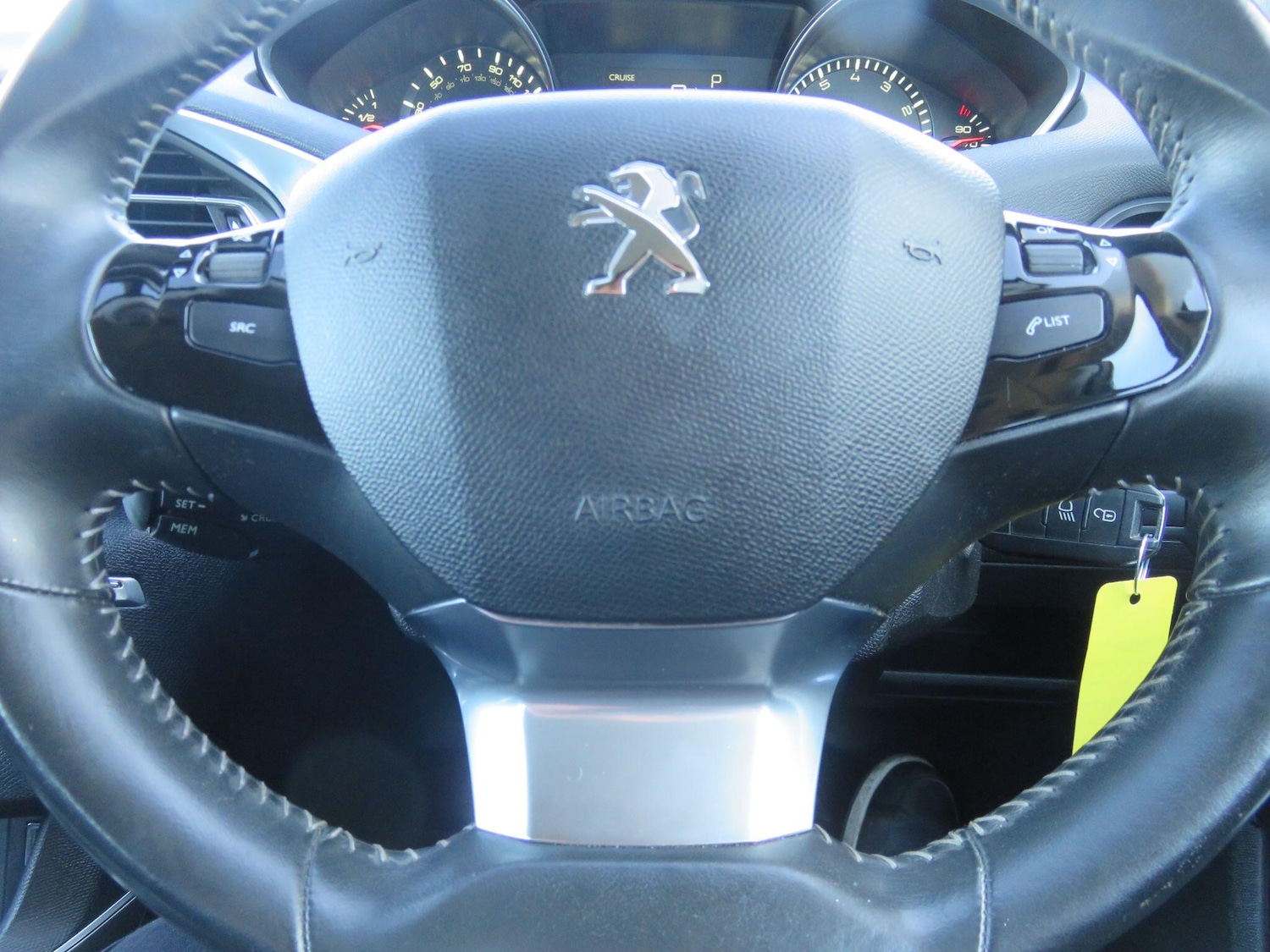 Used Peugeot 308 2014 for sale - 76702316: Photo 23