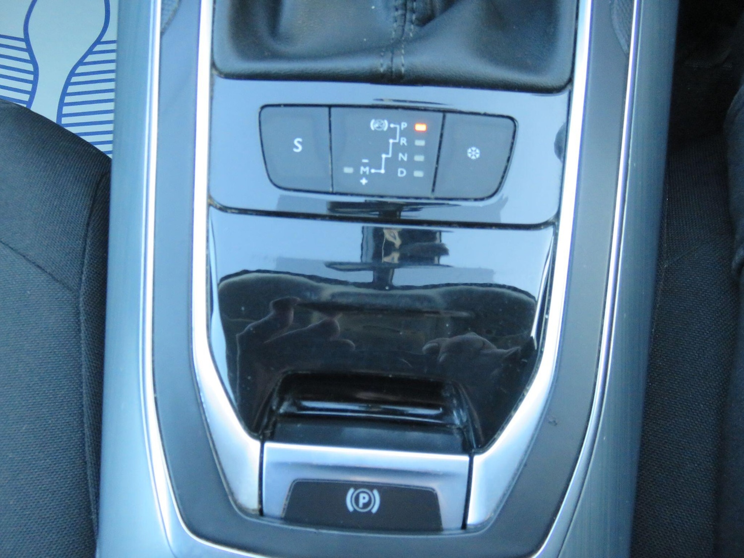 Used Peugeot 308 2014 for sale - 76702316: Photo 26