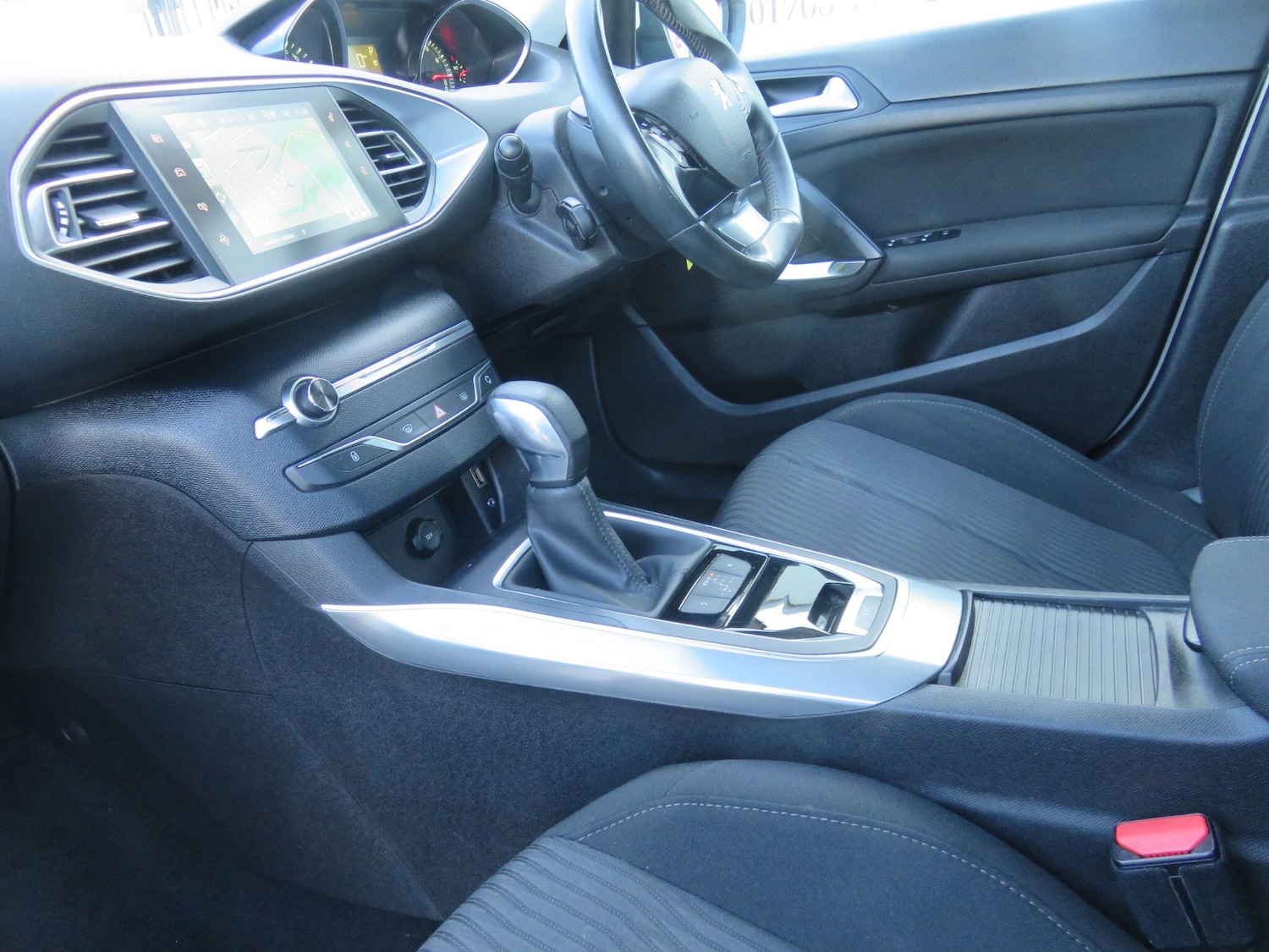 Used Peugeot 308 2014 for sale - 76702316: Photo 37