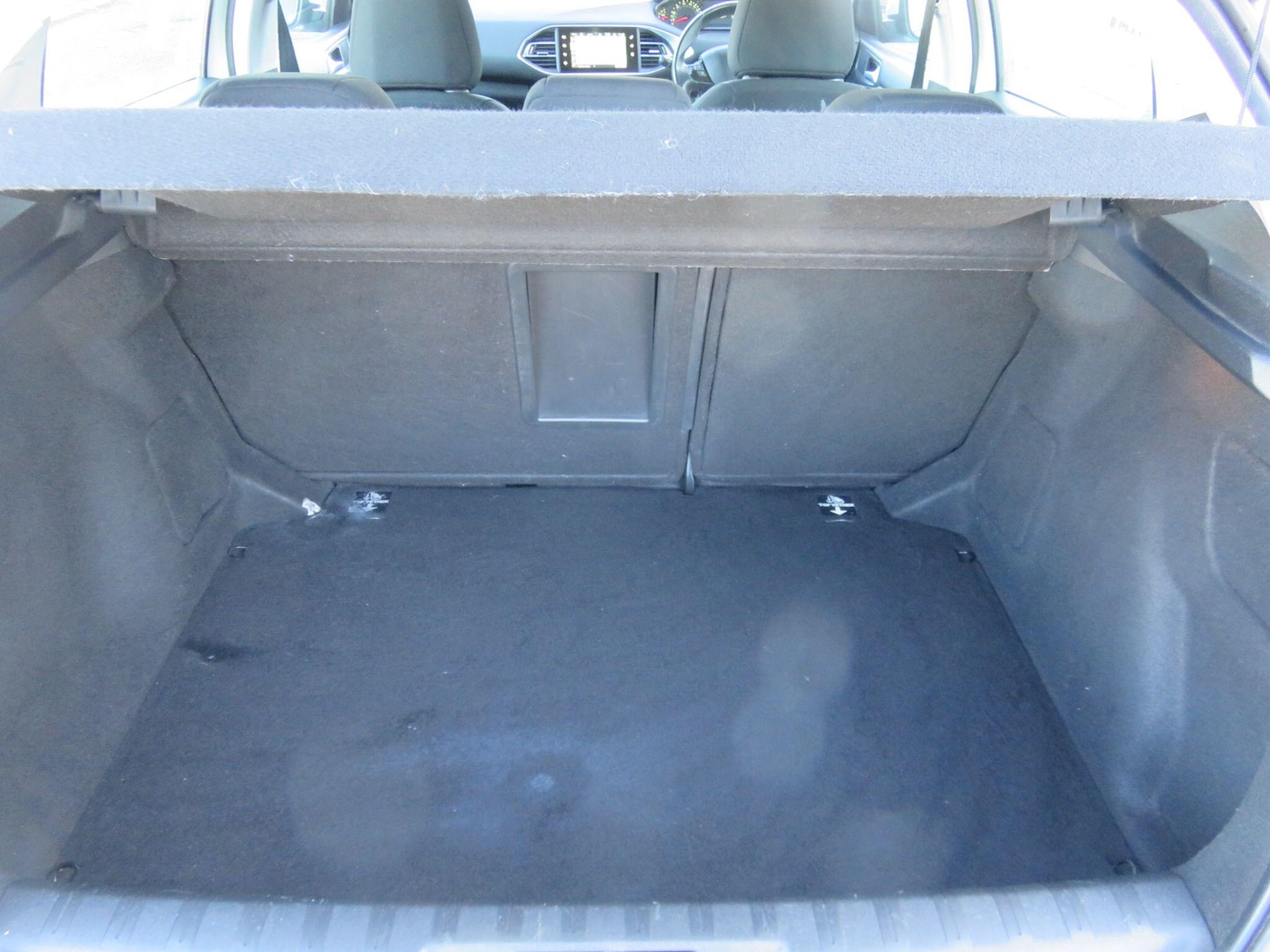 Used Peugeot 308 2014 for sale - 76702316: Photo 45