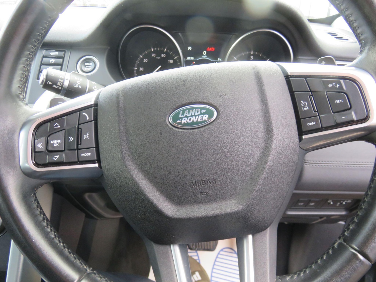 Used Land Rover Discovery Sport 2018 for sale - 76850498: Photo 23