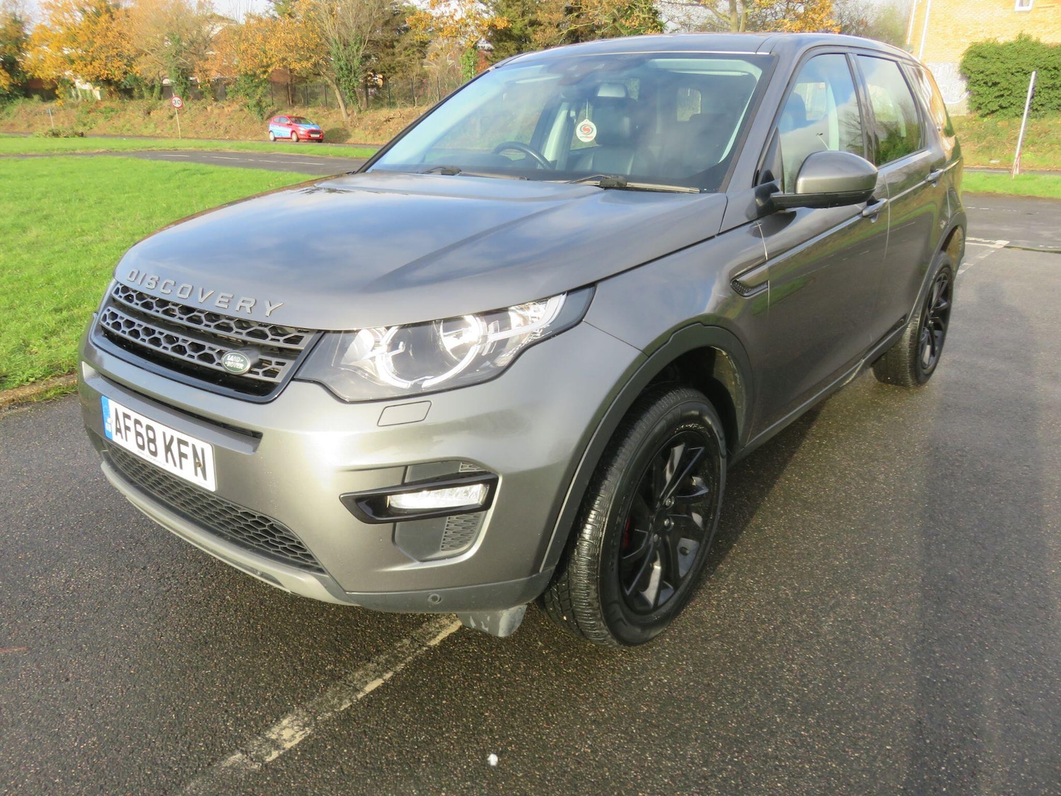 Used Land Rover Discovery Sport 2018 for sale - 76850498: Photo 3