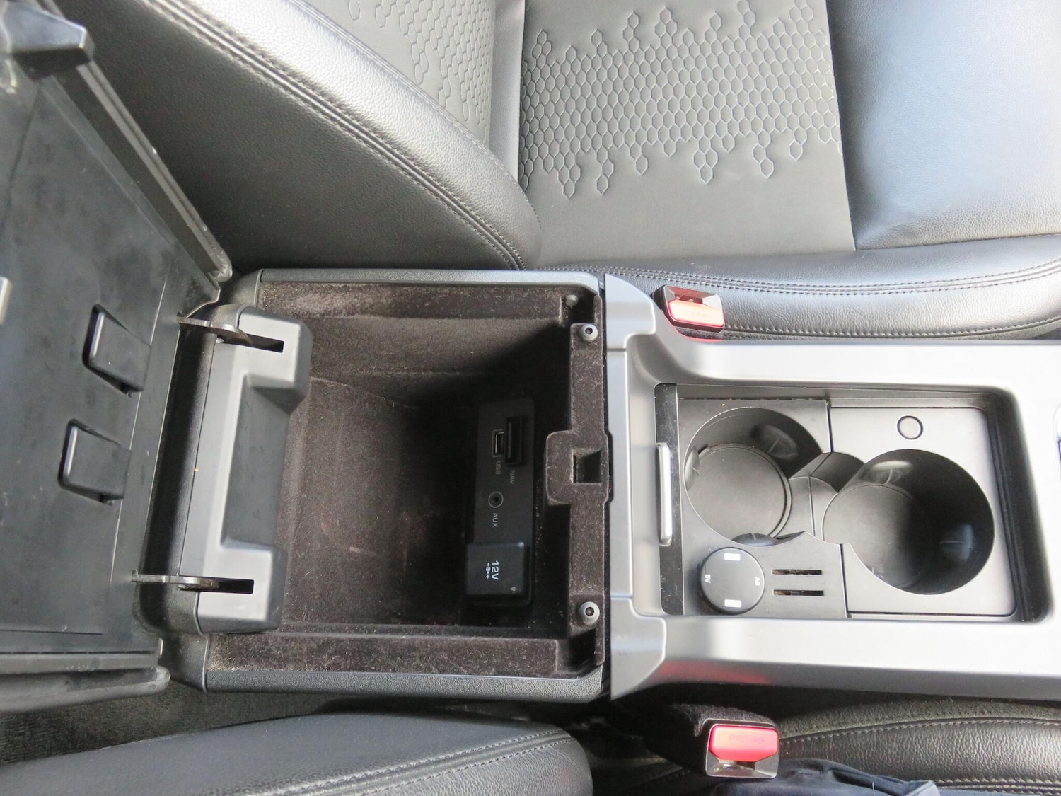 Used Land Rover Discovery Sport 2018 for sale - 76850498: Photo 48