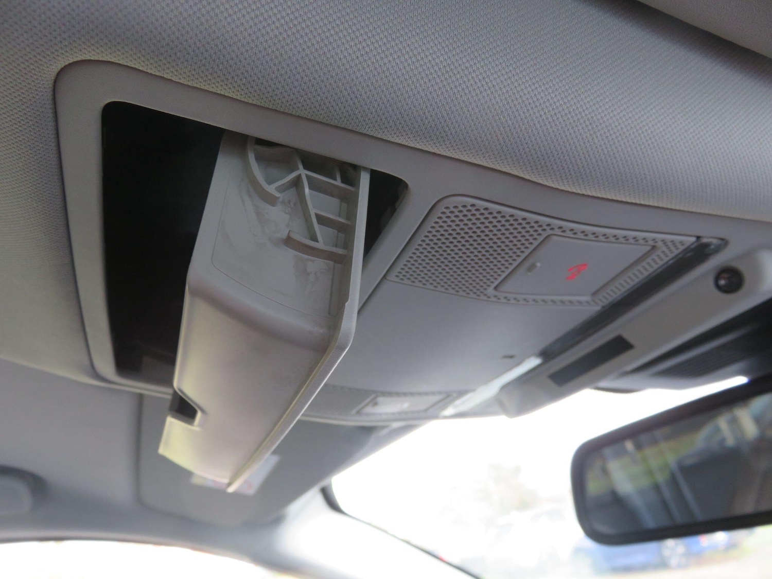 Used Land Rover Discovery Sport 2018 for sale - 76850498: Photo 51