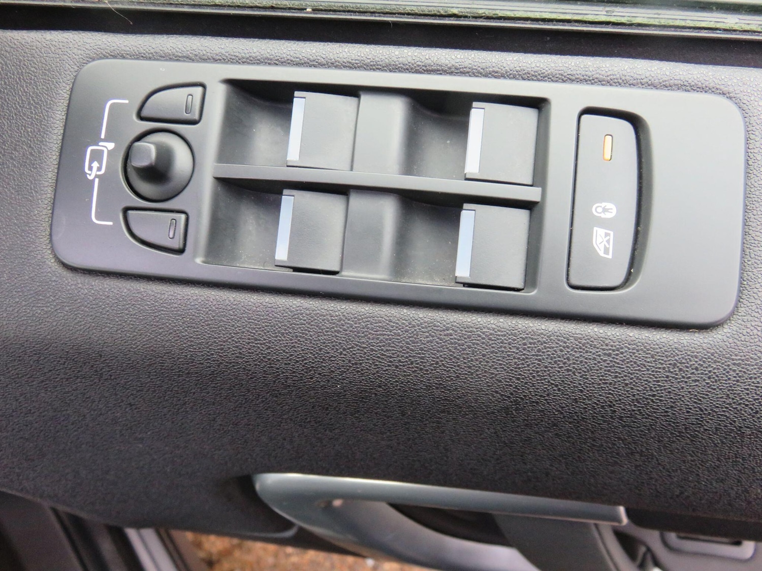 Used Land Rover Discovery Sport 2018 for sale - 76850498: Photo 52