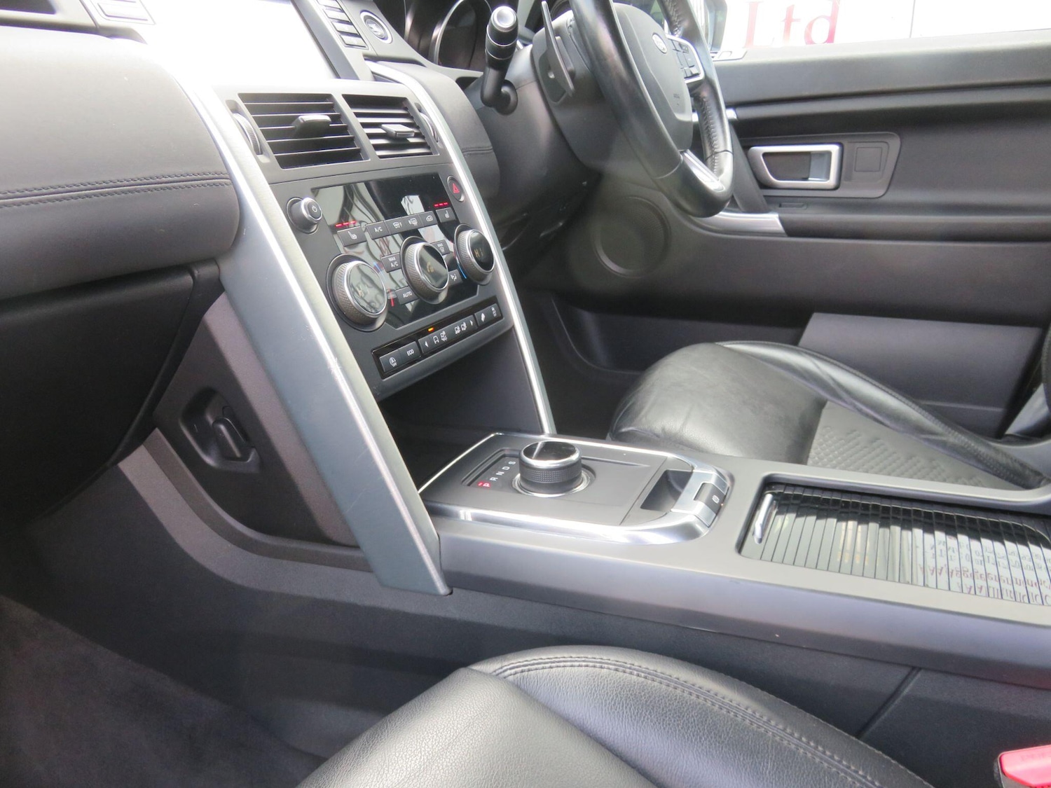 Used Land Rover Discovery Sport 2018 for sale - 76850498: Photo 55