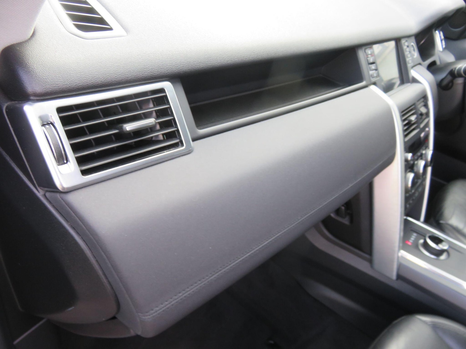 Used Land Rover Discovery Sport 2018 for sale - 76850498: Photo 57