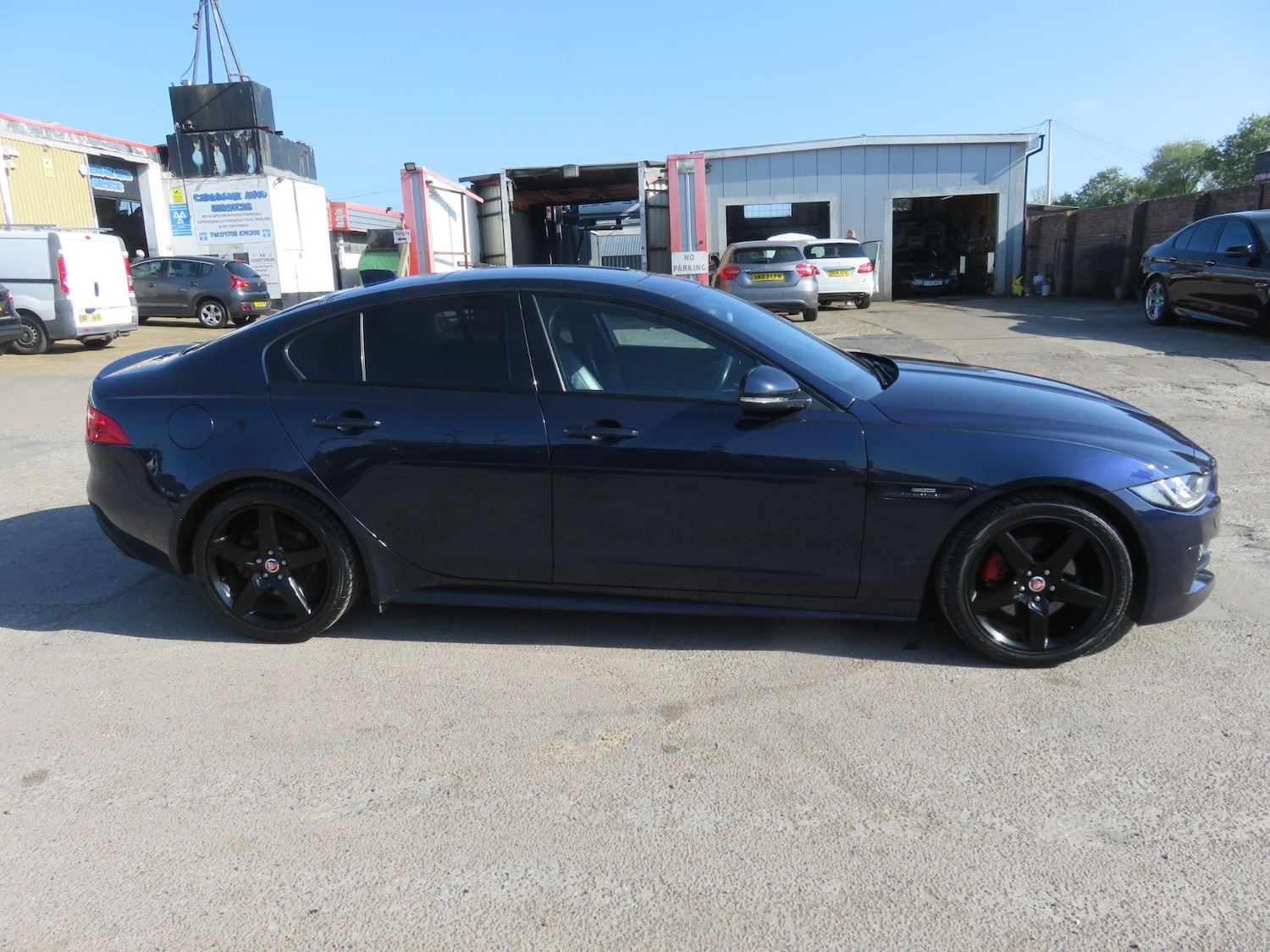 Used Jaguar XE 2016 for sale - 76337404: Photo 11